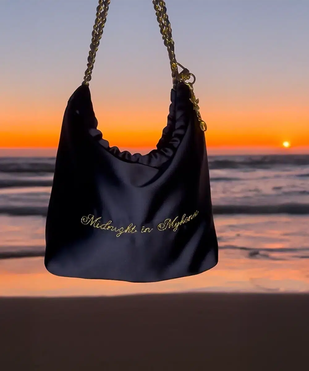 Sac de soirée Minuit au Soleil en satin brodé or — Leslie Sulman